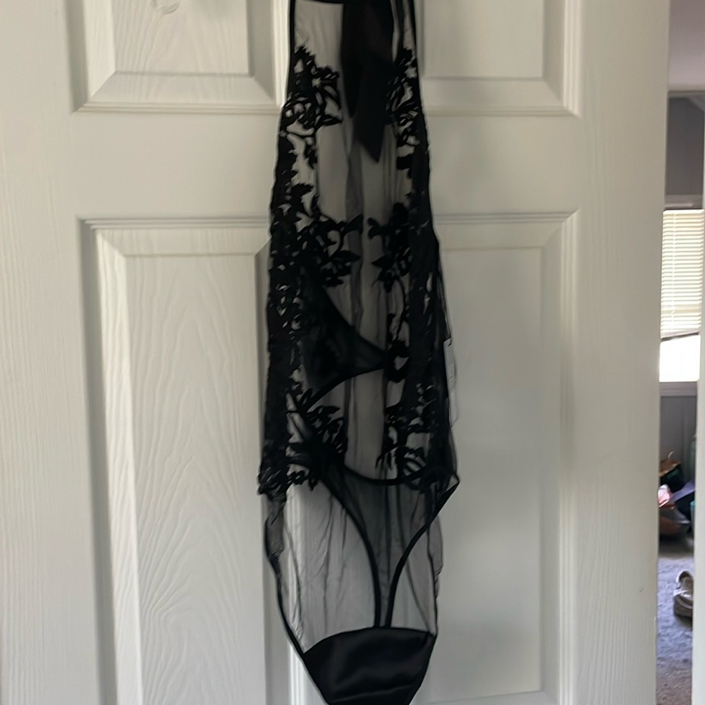 Two XL Thistle and Spire bodysuits. Unworn and brand new - Picture 1 of 2